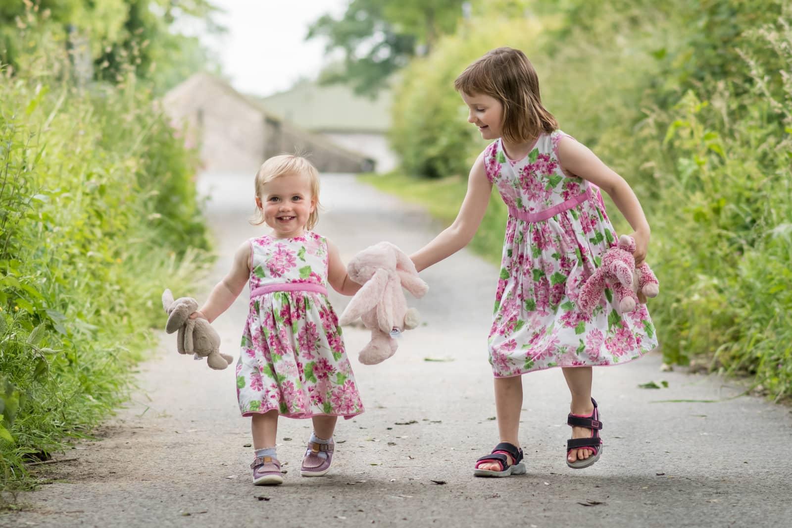 Emma and Thea on the lane